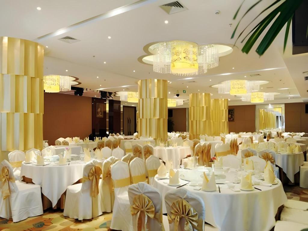 Chengdu Yinsheng International Hotel Supoqiao Exteriér fotografie